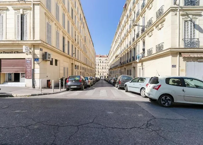 Nouvel Appartement De Caractere Et Climatise A La Joliette