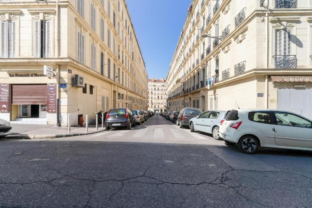 Apartment Nouvel De Caractere Et Climatise A La Joliette Marseille
